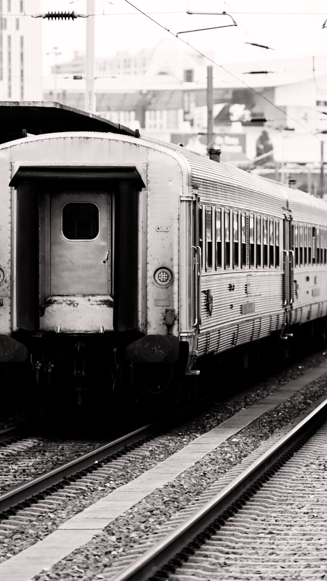 Morning metro departing the station