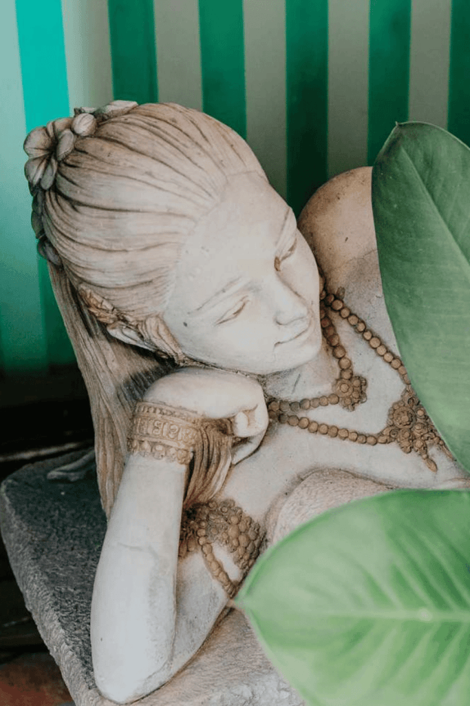 The Green Aura: Unlocking the Energy of Growth and Renewal